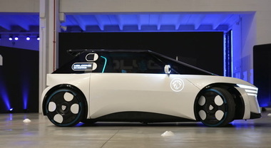 Polygon concept, il futuro del piacere di guida secondo Peugeot