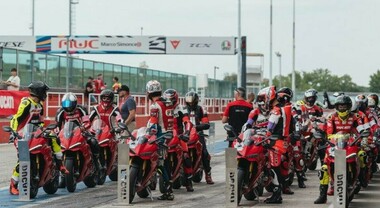 Ducati riporta la DRE Academy a Misano. Il 22 e 23 settembre due giornate in pista con la Panigale V4 R