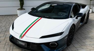 Lamborghini Temerario Tricolore, supersportiva ibrida che rende omaggio all'artigianalit&agrave; e al design italiani
