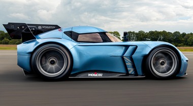 Sp&eacute;irling Pure, la F1 con il tetto. Un Batmobile elettrica con oltre mille cavalli che ha delle ventole per incollarsi alla strada