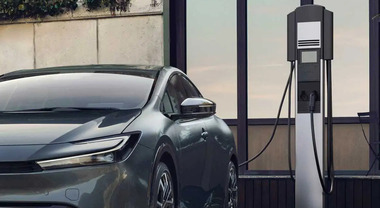 Ibride plug-in, senza la ricarica frequente della batteria emissioni CO2 molto pi&ugrave; elevate dell'omologazione