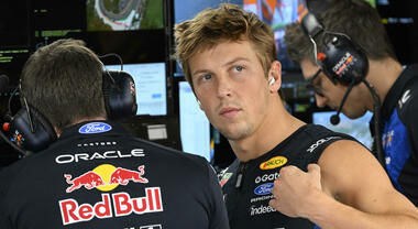 Red Bull, Hadjar salta anche Gp Spagna a Madrid, Lawson ancora al suo posto. Tsunoda rester&agrave; in Racing Bulls