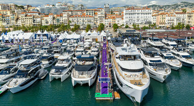 Cannes, il salone nautico delle stelle. In Costa Azzurra l&rsquo;edizione numero 49 dello Yachting Festival