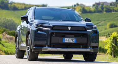 Suzuki Across Phev 2026: 309 cv per l'ammiraglia che non ti aspetti