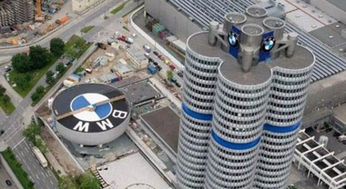 Bmw target fino al 5% nel 2028. Il piano: semplificare l'attivit&agrave;, tagliare i costi e pi&ugrave; modelli di alta gamma