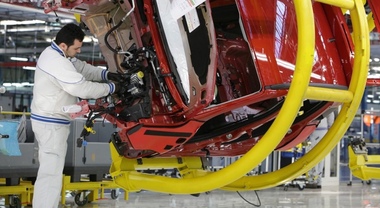 Stellantis: produzione in Italia +28,3% a 340.745 veicoli nei 9 mesi, stima 2026 intorno a 450.000