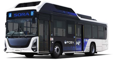 Toyota svela Sora, nuovo autobus a idrogeno. Bus a celle a combustibile supera 300 km di autonomia