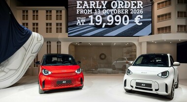Smart #2: &egrave; tornata la regina delle citycar. Svelata a Parigi ha 60 kW/82 cv, il prezzo parte da 19.990 euro
