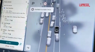 Salone dell'auto di Parigi 2026, su strada con la Denza Z9 GT che guida quasi da sola