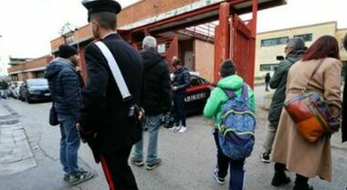 Castellammare, professoressa arrestata per violenza sessuale ...