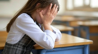 Ragazzina di 13 anni tormentata dalle compagne di classe: «Offese ...