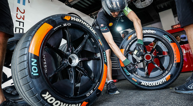 Otto gare senza alcun danno alle gomme, la soddisfazione di Hankook: «Sicurezza e tenuta sono prioritarie», dice Sandbichler