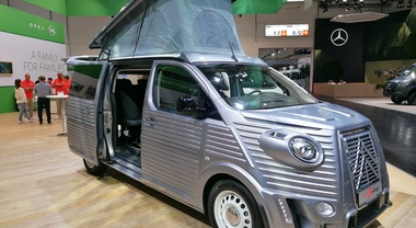 Citroen Type H, il camper neoretrò griffato Caselani e ispirato al veicol commerciale degli anni '60 in vetrina al Caravan Düssledorf