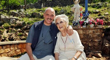 Paolo Brosio, il dolore per la mamma Anna: «L'ho vista morire al ...