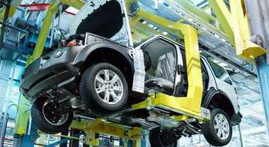 La musica per il benessere in fabbrica, Jaguar Land Rover installa impianti audio a Solihull