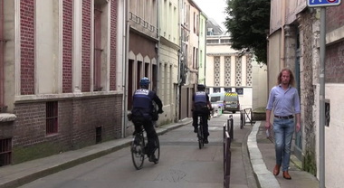 Francia, shock dopo il tentato incendio alla sinagoga di Rouen
