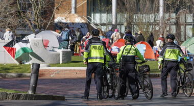 Proteste pro Gaza, 100 arresti all'università di Boston: sgomberata l'occupazione dell'ateneo