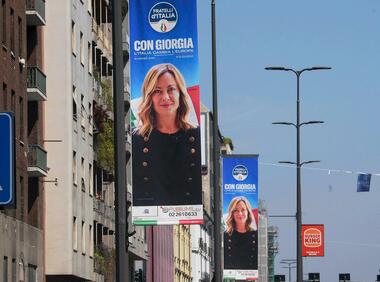 Europee, la campagna elettorale è una finestra sul cortile: la sfida Giorgia-Elly, il derby Lega-Fi, quello tra Pd e M5s