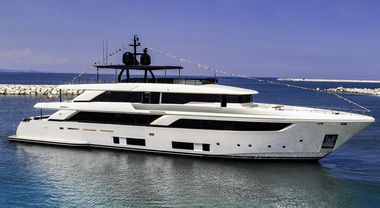 Ferretti Group: varata la prima navetta Custom Line 42, nuova ammiraglia del marchio