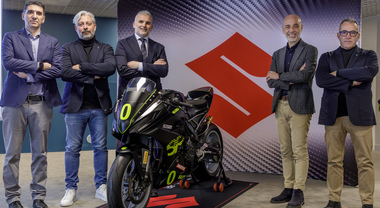 Suzuki riporta in pista i clienti con la Gsx-8R Cup. Campionato su misura per gli amanti delle due ruote