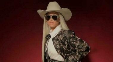 C'era una volta il West: frange e cappelli texani, è lo stile lanciato da Beyoncé