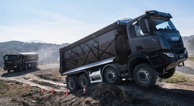 Apollo Tyres, pneumatici EnduTrax per i truck Iveco. Saranno il primo equipaggiamento dei camion S-Way, X-Way, T-Way