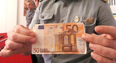 Sequestrate 12mila euro di banconote false: le più diffuse sono da 50 euro.  Ecco i tagli