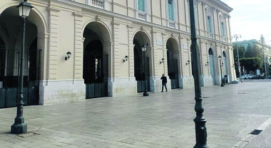 Baby gang aggredisce 12enne. La violenza ripresa col cellulare ...