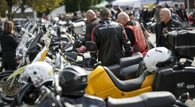 Moto Guzzi, la passione protagonista all'Open House 2024. Lo scorso weekend 30mila appassionati a Mandello