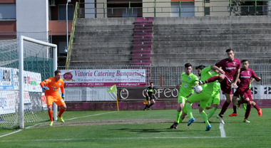 Arezzo Fano rinviata per Covid le altre marchigiane giocheranno