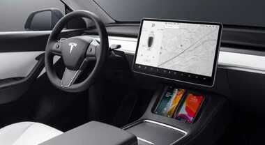 Tesla richiama 125mila auto, problemi a cinture di sicurezza. Aggiornamento software over-the-air ai veicoli interessati