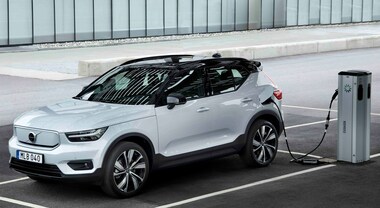 Volvo, il recharge scandinavo. Il brand svedese punta ad una transizione energetica molto rapida: grandi risultati già nel 2025