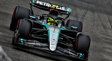 GP di Monte Carlo, prove libere 1: Hamilton si esalta nel Principato e porta la Mercedes davanti a tutti