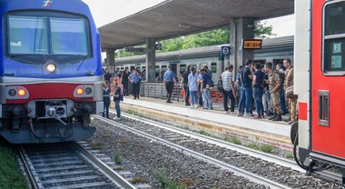 Maltempo ritardi e 5 treni regionali cancellati sulla tratta