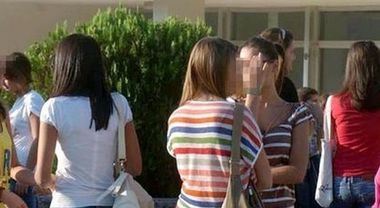 Torino la preside lancia sondaggio sui social A scuola niente