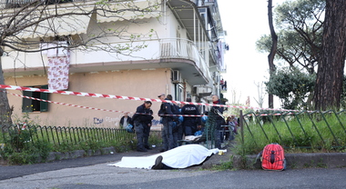 Omicidio dello zainetto a Napoli est 7 ergastoli e 14 anni al