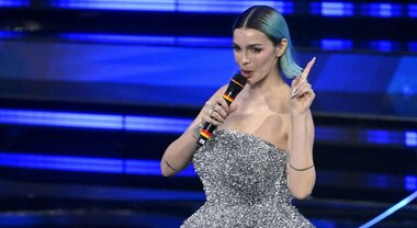 Click boom!, testo e significato della canzone di Rose Villain a ...