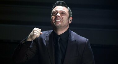 Tiziano Ferro ci racconta il nuovo album Il mondo è nostro