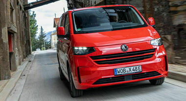 Volkswagen Transporter, l’icona dei veicoli commerciali si evolve offrendo più tecnologia e versatilità