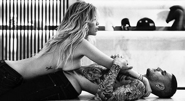 Wanda Nara in topless su Instagram, lo scatto con Icardi fa ...