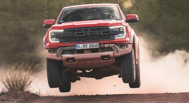 Ford Ranger, con il Raptor l’avventura non ha limiti. Il pick-up perfetto per l’off-road: con il V6 biturbo 3.0 da 288 cv e 491 Nm
