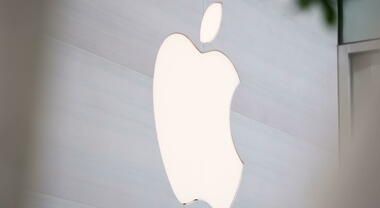 Apple, bloccate transazioni fraudolente: «Rifiutati più di 1,7 milioni di app, non rispettavano standard»