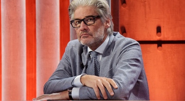 Dritto e rovescio, Paolo Del Debbio assente in puntata per un «problema di  salute»: