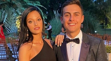 Dybala, il matrimonio con Oriana il 20 luglio in Argentina: gli invitati,  l'abito da sposa