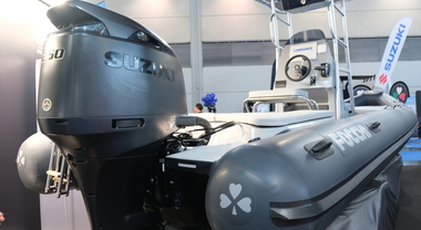 Suzuki festeggia i 60 anni dei suoi fuoribordo rinnovando l’impegno per l’ambiente all’European Dive Show di Bologna