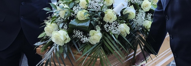 L'ex prof è morto da due mesi ma non si riesce a fare il funerale L'ex prof è morto da due mesi ma non si riesce a fare il funerale