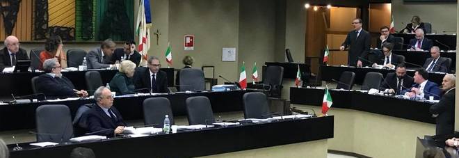 Consiglio, dopo il voto
“traballano” gli equilibri Consiglio, dopo il voto
“traballano” gli equilibri