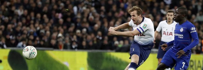 Cori antisemiti a Wembley, in tre subito in cella