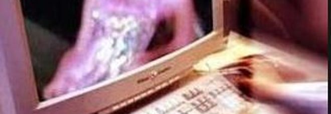 «Ti aspetto amore». Si invaghisce della bella lettone e si trova indagato per riciclaggio «Ti aspetto amore». Si invaghisce della bella lettone e si trova indagato per riciclaggio