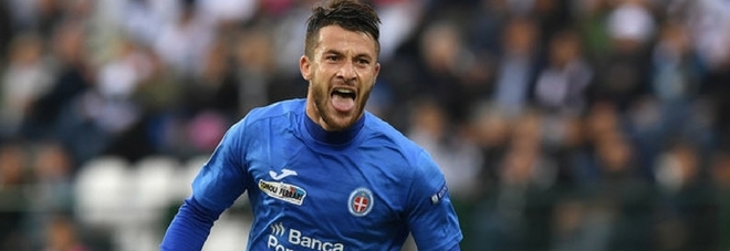 Poker Salernitana: ecco Castiglia,
Altobelli, Palumbo e Sansone